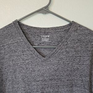J. Crew | Gray V Neck Short Sleeve Tee Size Large